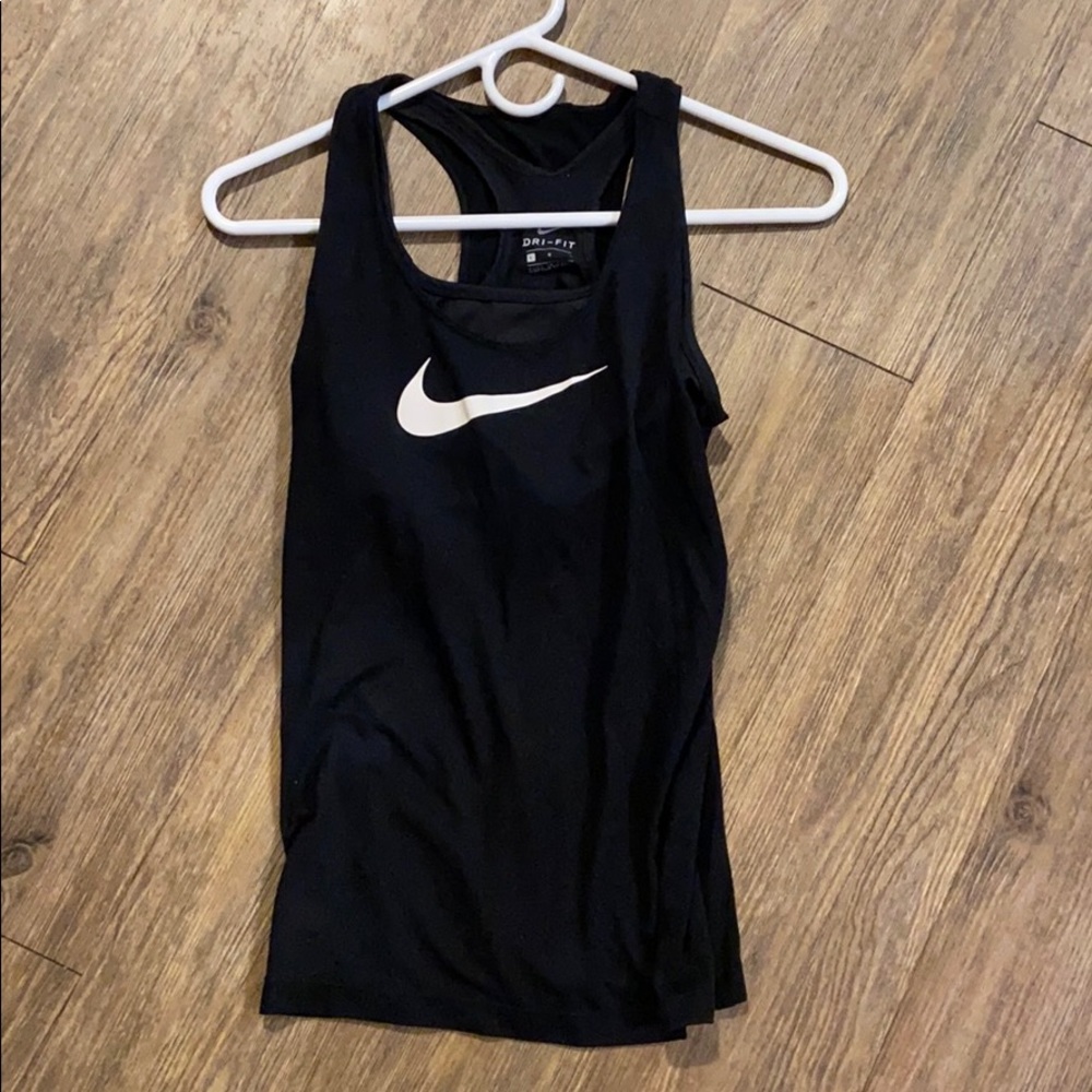 Girls Nike workout top
